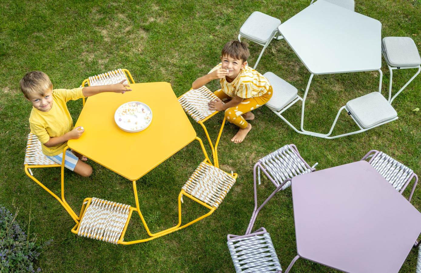 Dětské piknikové stoly Muselet Kids, městský mobiliář a venkovní nábytek, průmyslový a produktový design ing. arch. Pavla Tylichová