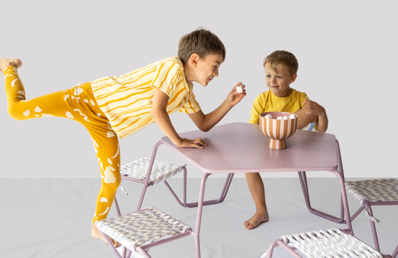 Dětské piknikové stoly Muselet Kids, městský mobiliář a venkovní nábytek, průmyslový a produktový design ing. arch. Pavla Tylichová